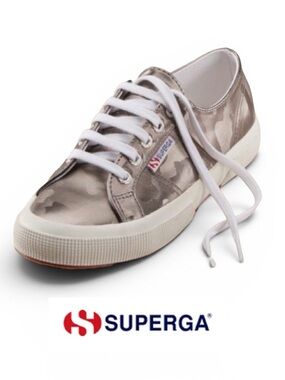 Superga 2750 Army Chrome Sneaker in Silver Camo Size EU 39; W’s 8; M’s 6 1/2